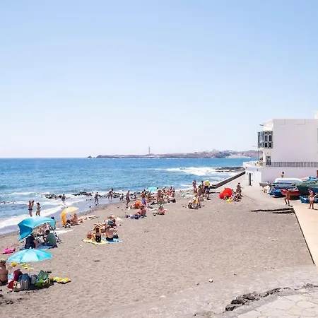 The Lighthouse By The Sea & Wifi Appartement *