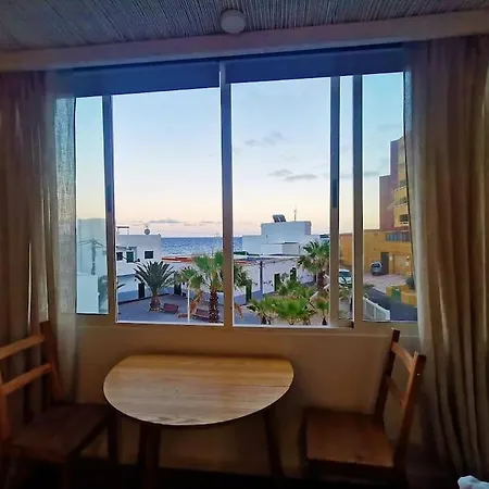 The Lighthouse By The Sea & Wifi Poris de Abona