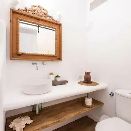 The Lighthouse By The Sea & Wifi