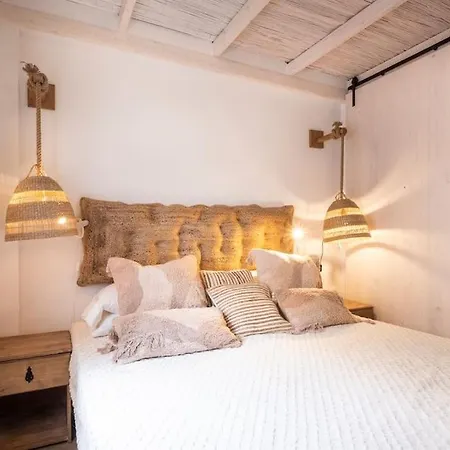 The Lighthouse By The Sea & Wifi