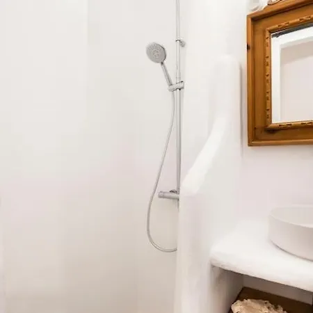 The Lighthouse By The Sea & Wifi Appartement *