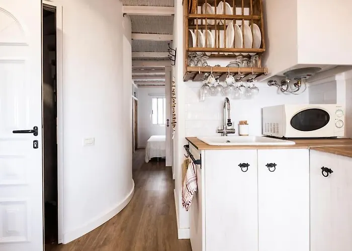 The Lighthouse By The Sea & Wifi *