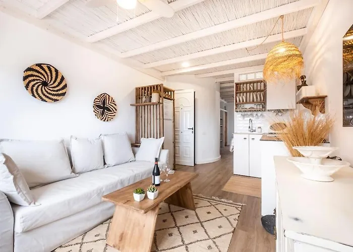 The Lighthouse By The Sea & Wifi