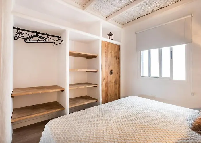 The Lighthouse By The Sea & Wifi *