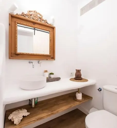 The Lighthouse By The Sea & Wifi